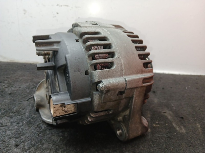 Recambio de alternador para bmw 3 coupé (e46) 320 cd referencia OEM IAM 7789980AI01 - TG15C012 - 2542672B - S11AN04 - 704043550 