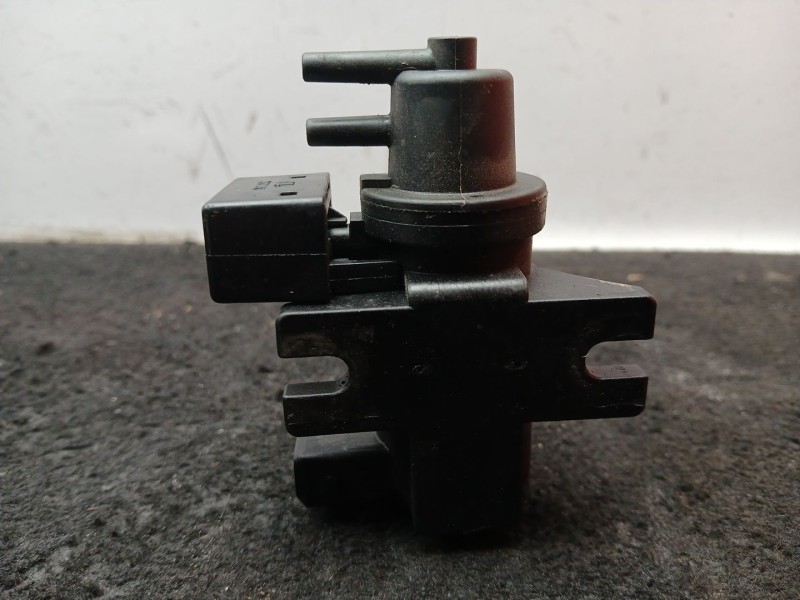 Recambio de valvula de vacio para bmw 3 coupé (e46) 320 cd referencia OEM IAM 722796010  