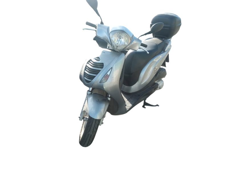 honda fes 125 / sh 125 / dylan 125 del año 2009