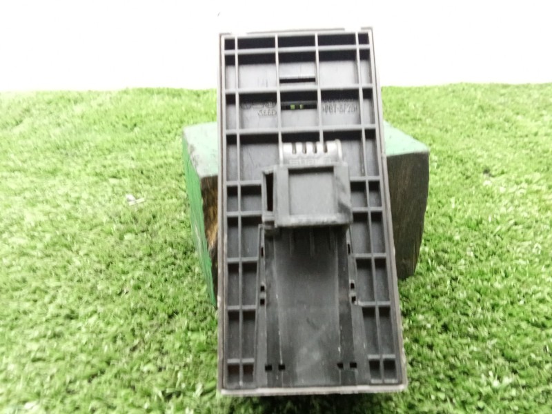 Recambio de mando elevalunas delantero izquierdo para seat exeo (3r2) 2.0 tdi referencia OEM IAM 8E09598510 5 BOTONES 