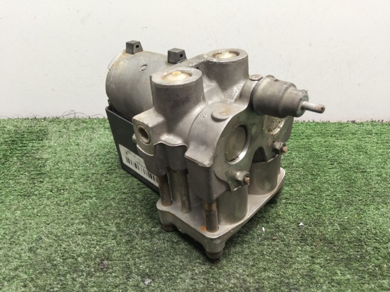 Recambio de abs para audi 80 b4 sedán (8c2) 2.0 e referencia OEM IAM 0265201049 - 4A0614111A  BOSCH