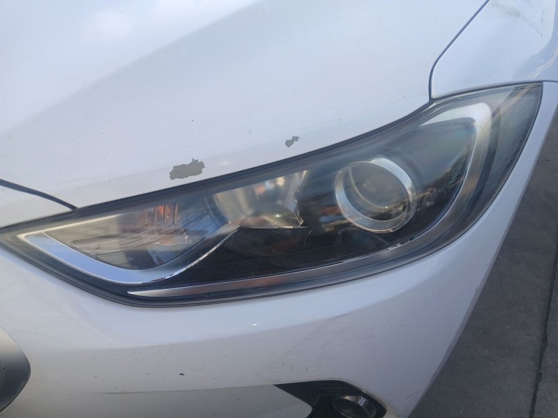 Recambio de faro izquierdo para hyundai elantra vi sedán (ad, ada) 1.6 d referencia OEM IAM   