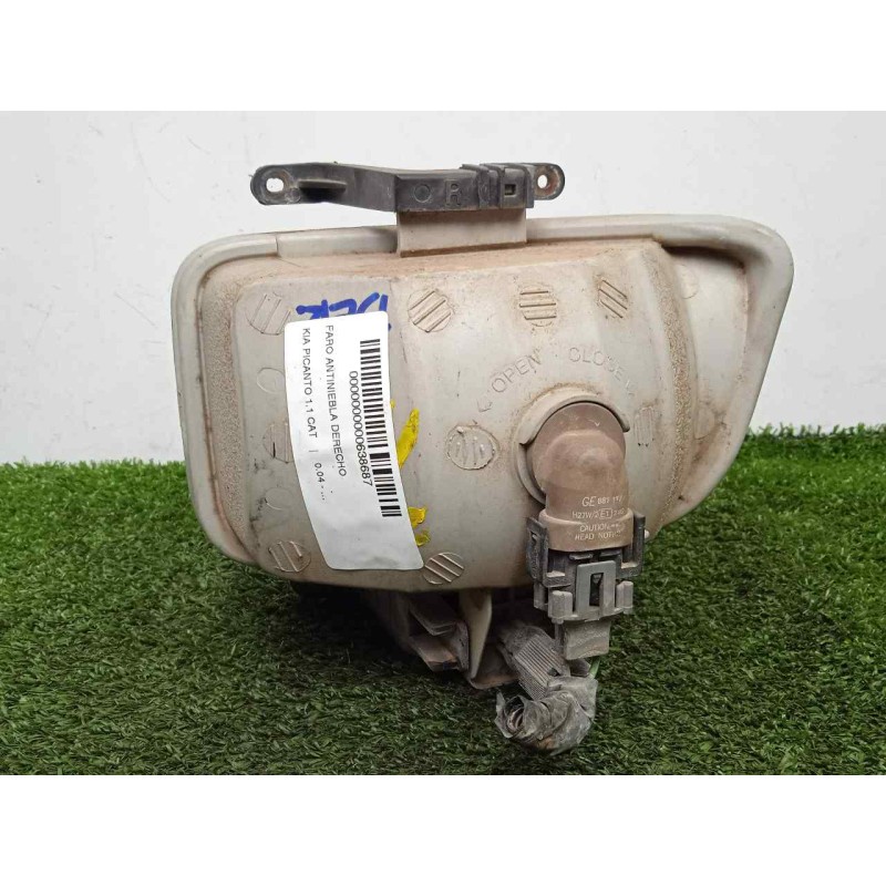 Recambio de faro antiniebla derecho para kia picanto 1.1 cat referencia OEM IAM  04-07 