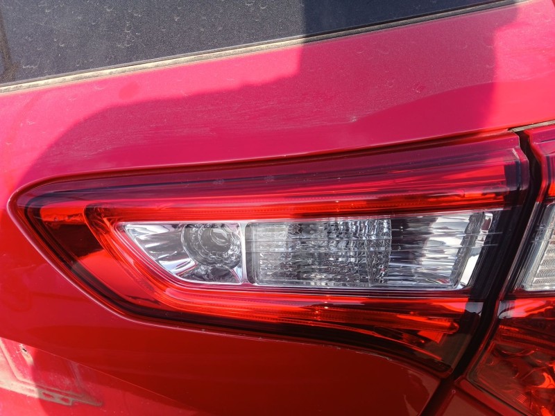 Recambio de piloto trasero derecho interior para toyota yaris (_p13_) 1.5 (nsp131_) referencia OEM IAM   