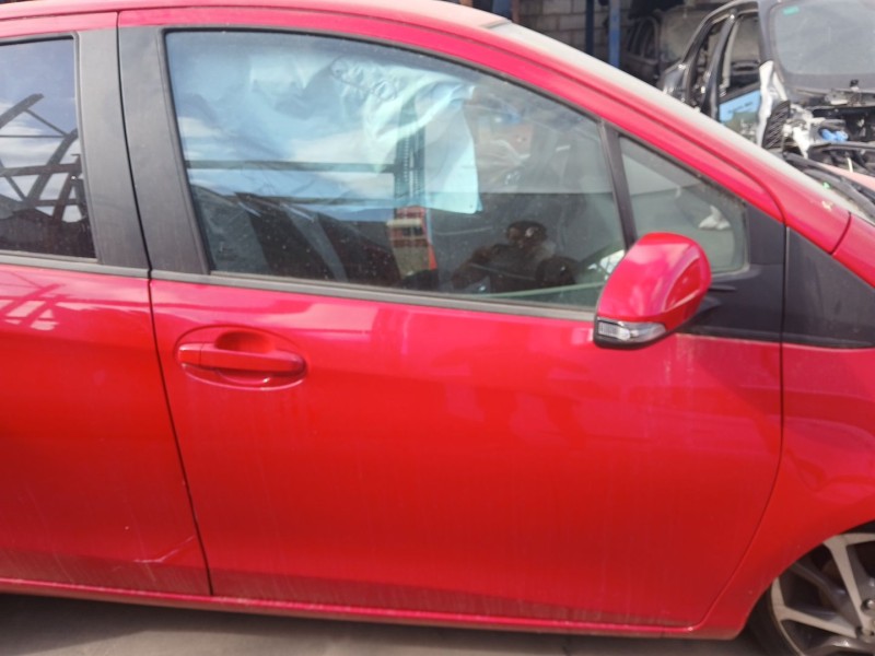 Recambio de puerta delantera derecha para toyota yaris (_p13_) 1.5 (nsp131_) referencia OEM IAM   