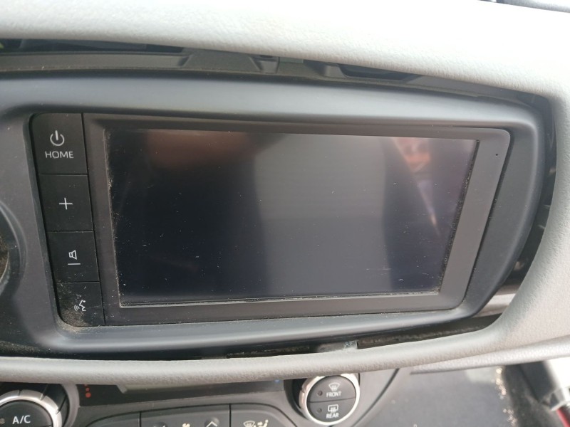 Recambio de pantalla multifuncion para toyota yaris (_p13_) 1.5 (nsp131_) referencia OEM IAM   