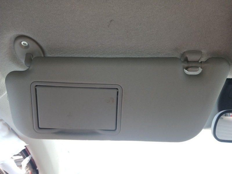 Recambio de parasol izquierdo para toyota yaris (_p13_) 1.5 (nsp131_) referencia OEM IAM   