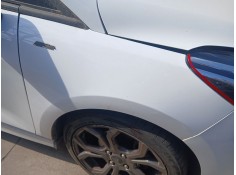 Recambio de aleta delantera derecha para ford fiesta vii (hj, hf) 1.0 ecoboost referencia OEM IAM   
