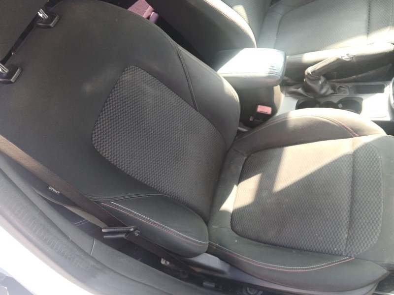 Recambio de asiento delantero derecho para ford fiesta vii (hj, hf) 1.0 ecoboost referencia OEM IAM   