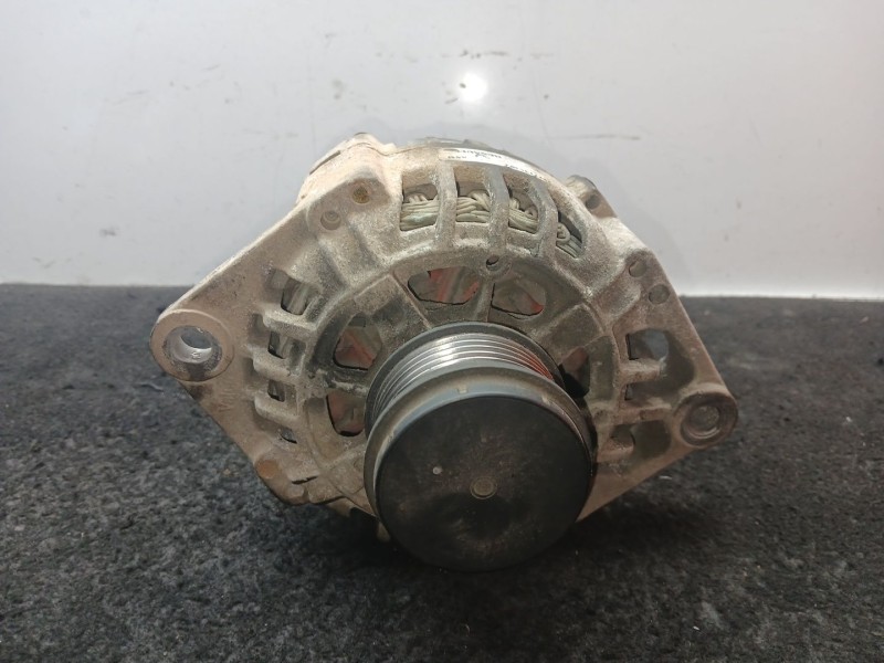 Recambio de alternador para renault kangoo (kc0/1_) 1.9 dci 4x4 referencia OEM IAM 7711135504  