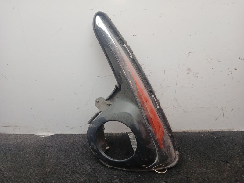 Recambio de rejilla paragolpes izquierda para toyota yaris (_p13_) 1.5 (nsp131_) referencia OEM IAM 520400D040 - 814820D320  