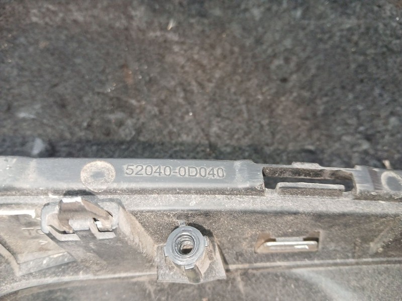 Recambio de rejilla paragolpes izquierda para toyota yaris (_p13_) 1.5 (nsp131_) referencia OEM IAM 520400D040 - 814820D320  