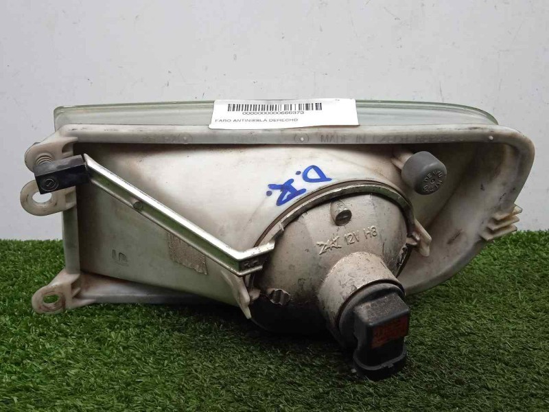 Recambio de faro antiniebla derecho para skoda octavia berlina (1z3) 1.6 referencia OEM IAM  04-09 