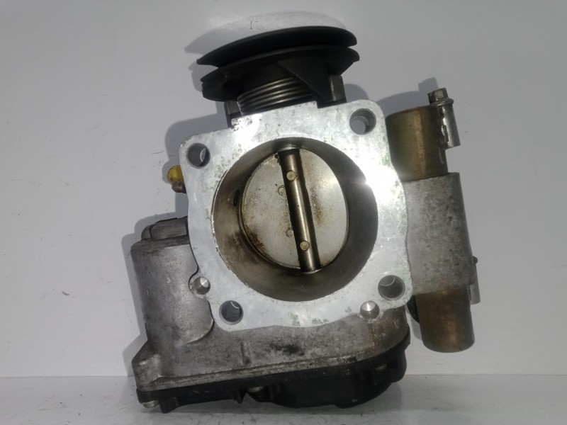 Recambio de caja mariposa para audi a4 berlina (b5) 1.8 20v referencia OEM IAM 058133063-408237210001I31795  