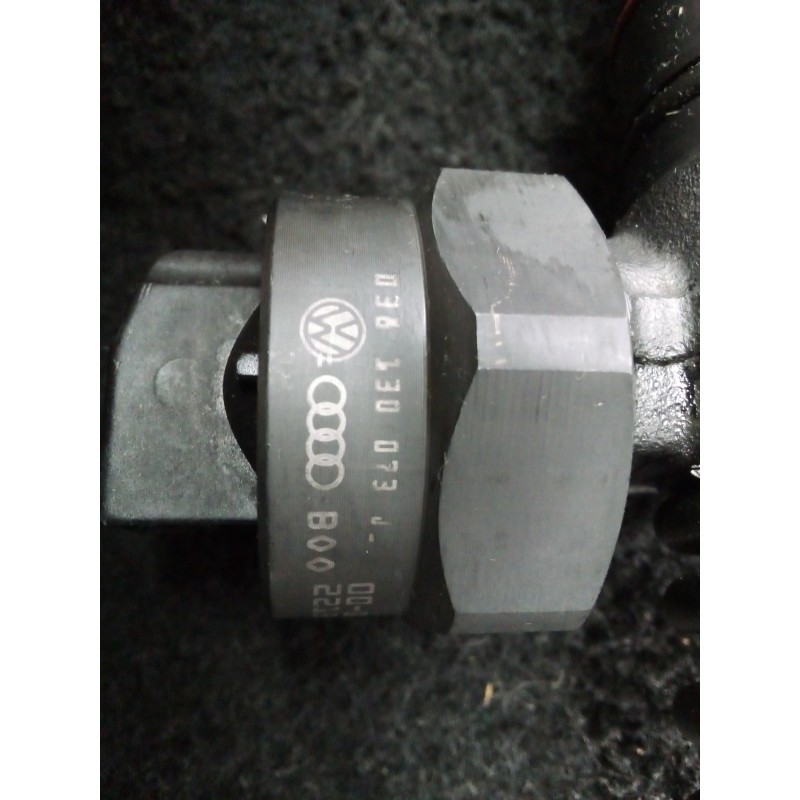 Recambio de inyector para volkswagen passat berlina (3b3) 1.9 tdi referencia OEM IAM 038130073J-0414720015  