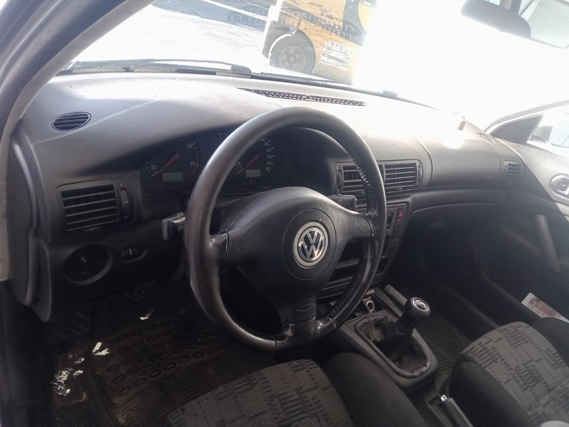 volkswagen passat b5 (3b2) del año 2004