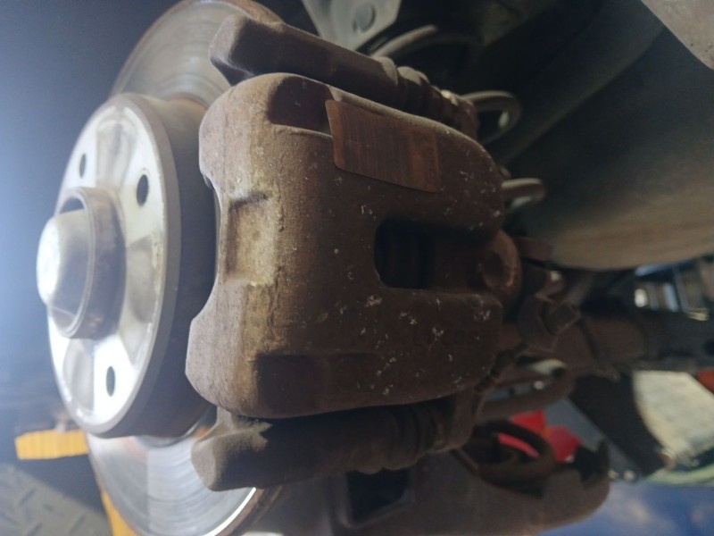 Recambio de pinza freno trasera izquierda para citroën c3 picasso (sh_) 1.6 hdi 90 referencia OEM IAM   