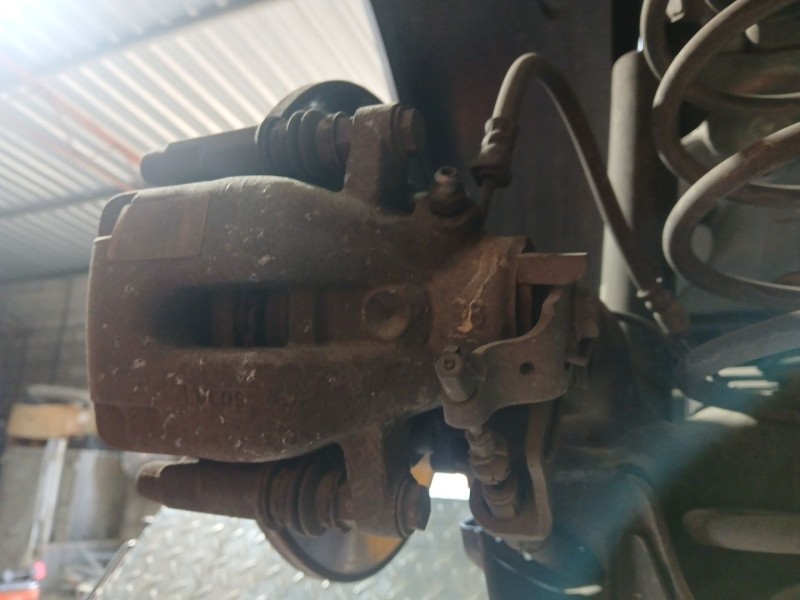 Recambio de pinza freno trasera izquierda para citroën c3 picasso (sh_) 1.6 hdi 90 referencia OEM IAM   