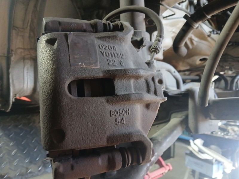 Recambio de pinza freno delantera derecha para citroën c3 picasso (sh_) 1.6 hdi 90 referencia OEM IAM   
