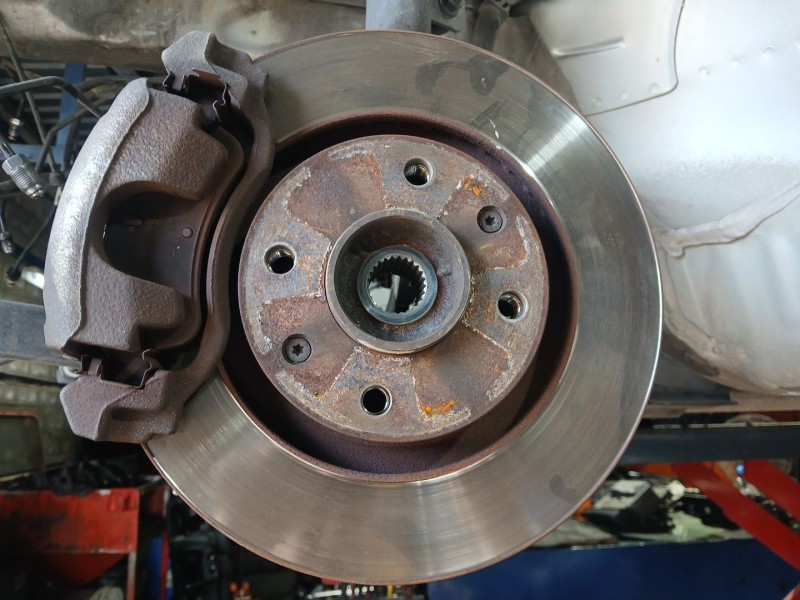 Recambio de mangueta delantera izquierda para citroën c3 picasso (sh_) 1.6 hdi 90 referencia OEM IAM   