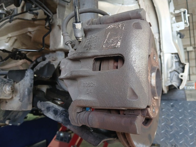 Recambio de pinza freno delantera izquierda para citroën c3 picasso (sh_) 1.6 hdi 90 referencia OEM IAM   