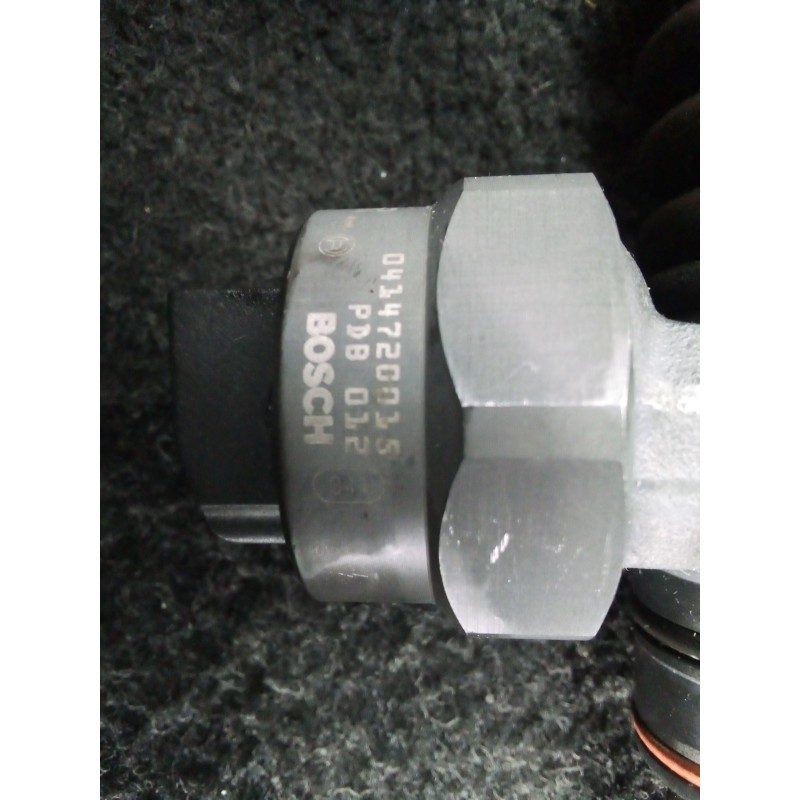 Recambio de inyector para volkswagen passat berlina (3b3) 1.9 tdi referencia OEM IAM 038130073J-0414720015  