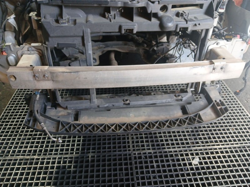 Recambio de refuerzo paragolpes delantero para citroën c3 picasso (sh_) 1.6 hdi 90 referencia OEM IAM   
