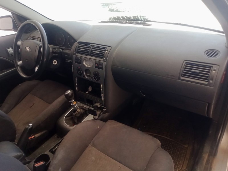 ford mondeo iii (b5y) del año 2001