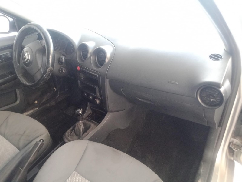 seat ibiza iii (6l1) del año 2003