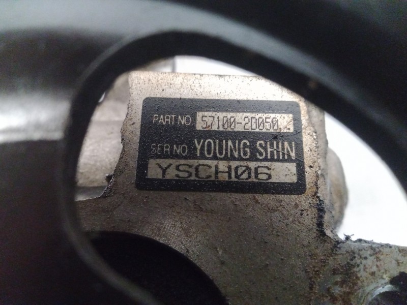 Recambio de bomba direccion para hyundai elantra (xd) 1.6 16v cat referencia OEM IAM 571002D050-YSCH06  