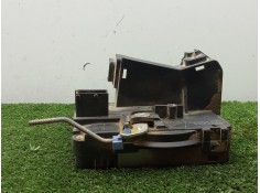 Recambio de cerradura puerta delantera derecha para renault trafic ii autobús (jl) 2.5 dci 135 (jl0d) referencia OEM IAM 8200042