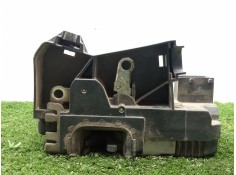 Recambio de cerradura puerta delantera derecha para renault trafic ii autobús (jl) 2.5 dci 135 (jl0d) referencia OEM IAM 8200042 2