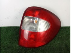 Recambio de piloto trasero derecho para chrysler voyager iv (rg, rs) 2.5 crd referencia OEM IAM REF: 153672 CON.PORTALAMPARAS 