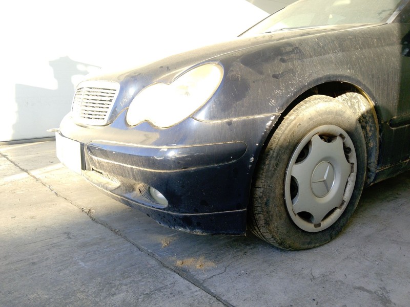 Recambio de paragolpes delantero para mercedes-benz clase c (w203) c 220 cdi (203.006) referencia OEM IAM   