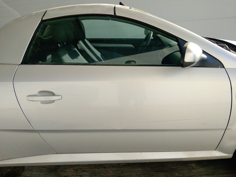 Recambio de puerta delantera derecha para opel tigra twintop (x04) 1.4 (r97) referencia OEM IAM   