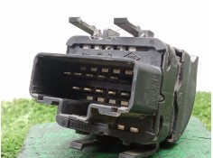Recambio de mando elevalunas delantero izquierdo para renault trafic ii autobús (jl) 2.5 dci 135 (jl0d) referencia OEM IAM 05731