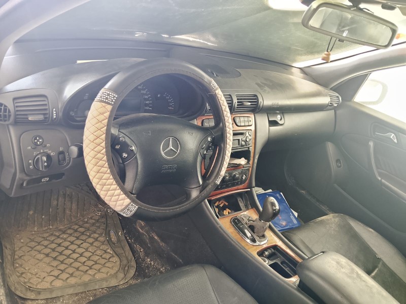 mercedes-benz clase c (w203) del año 2003