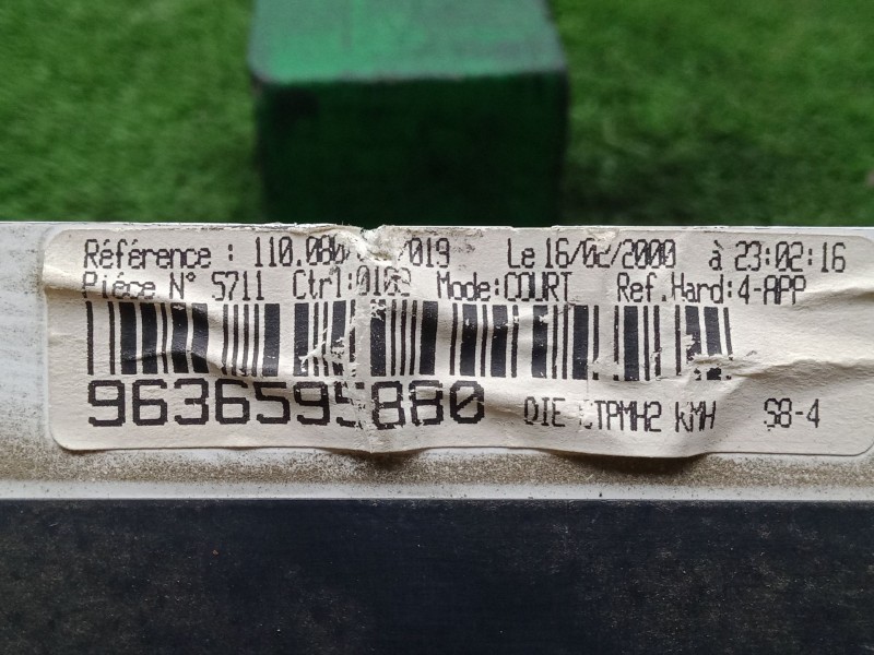 Recambio de cuadro instrumentos para citroën saxo (s0, s1) 1.5 d referencia OEM IAM 9626595880 ODOMETRO.DIGITAL 