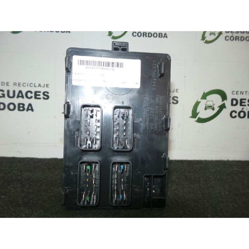 Recambio de caja reles / fusibles para jaguar xk8/xkr coupe 4.0 v8 32v cat referencia OEM IAM LJE2822BA-040403290700-518764006  