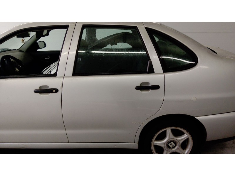 Recambio de puerta trasera izquierda para seat cordoba (6k1, 6k2) 1.9 tdi referencia OEM IAM   