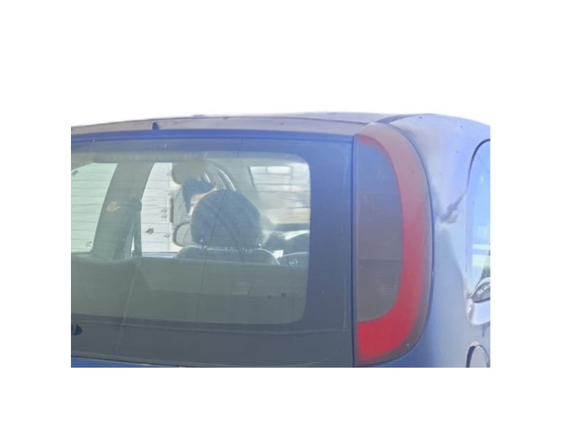 opel corsa c (x01) del año 2000