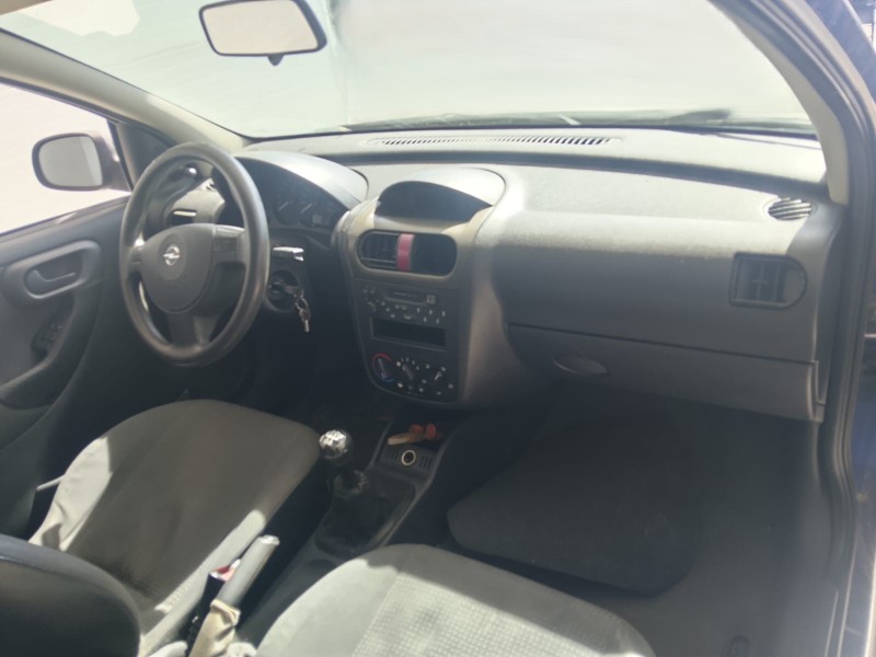 opel corsa c (x01) del año 2000