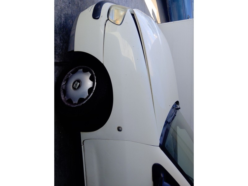 Recambio de aleta delantera izquierda para seat cordoba (6k1, 6k2) 1.6 i referencia OEM IAM   