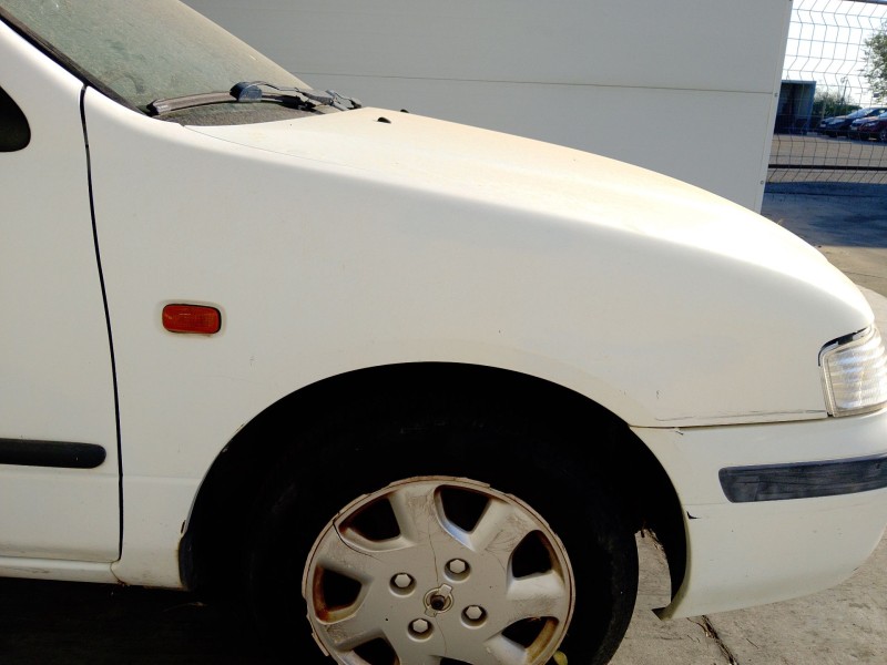 Recambio de aleta delantera derecha para nissan primera (p11) 2.0 td referencia OEM IAM   