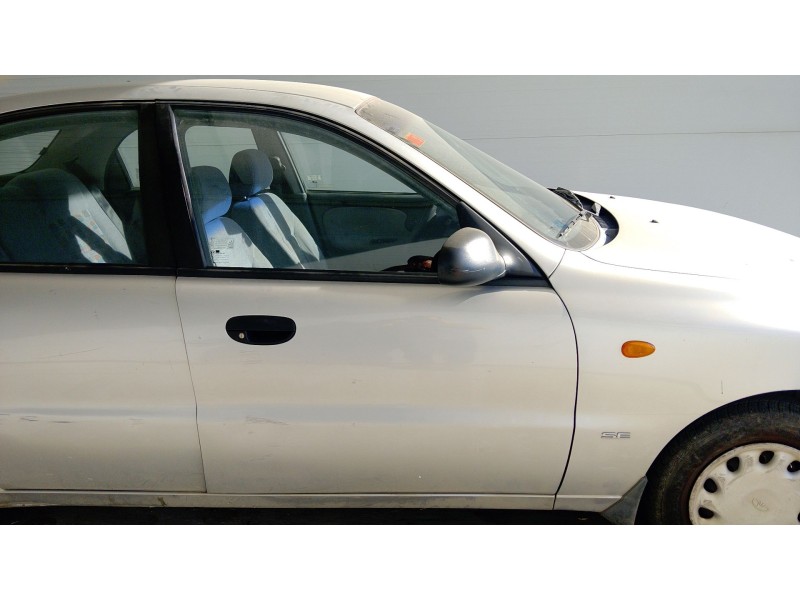 Recambio de puerta delantera derecha para daewoo lanos (klat) 1.5 referencia OEM IAM   