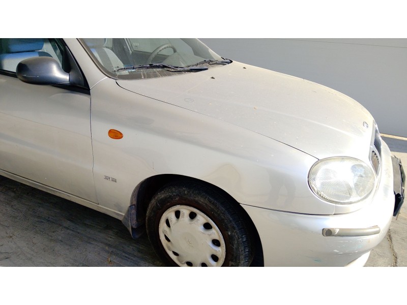 Recambio de aleta delantera derecha para daewoo lanos (klat) 1.5 referencia OEM IAM   