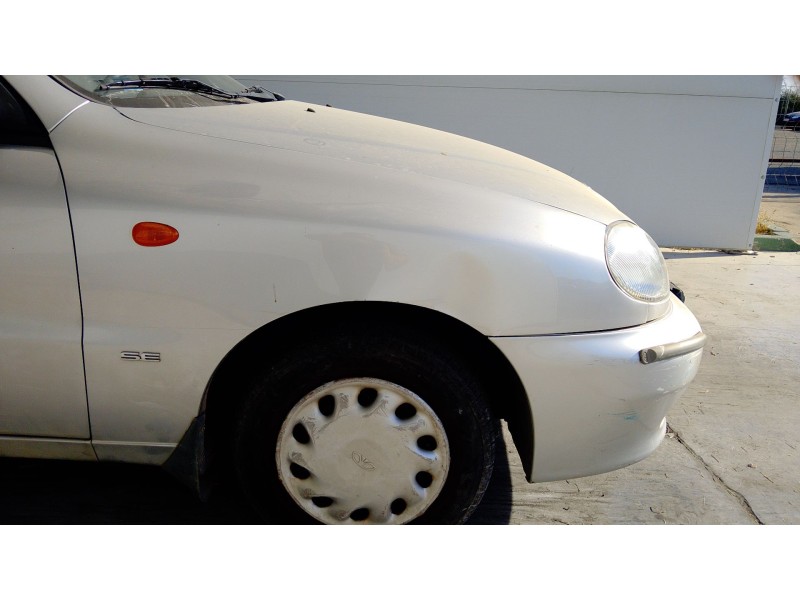 Recambio de aleta delantera derecha para daewoo lanos (klat) 1.5 referencia OEM IAM   