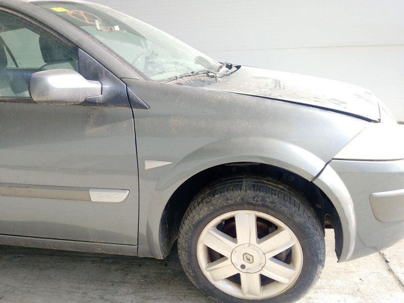 Recambio de aleta delantera derecha para renault megane ii (bm0/1_, cm0/1_) 1.9 dci referencia OEM IAM   