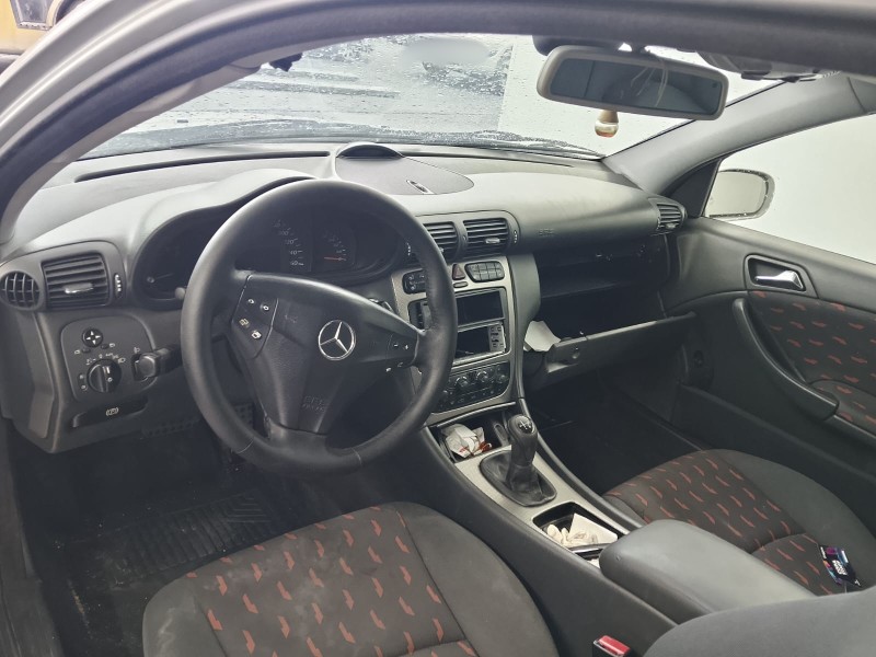 mercedes-benz clase c coupé (cl203) del año 2002