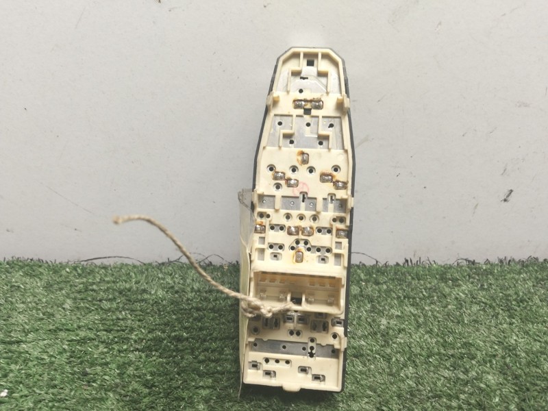 Recambio de mando elevalunas delantero izquierdo para daewoo lanos 1.3 g referencia OEM IAM  BOTONERA DOBLE 